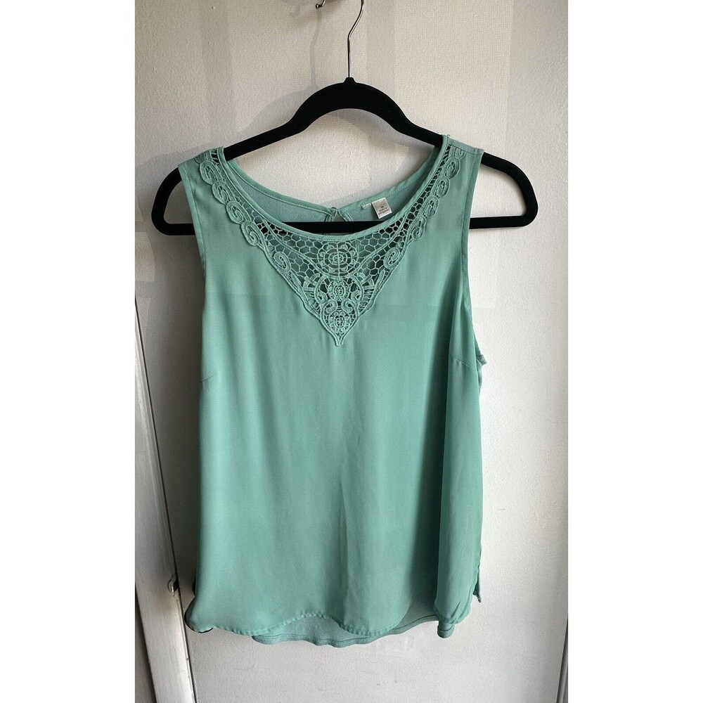 Lauren Conrad Sleeveless Green Crochet Top ~Size Med.